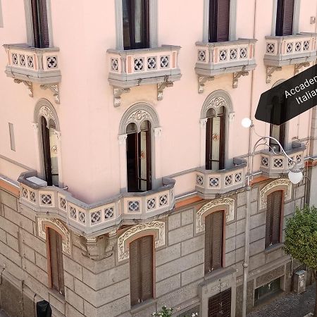 Bed and Breakfast In Via Roma Салерно Экстерьер фото