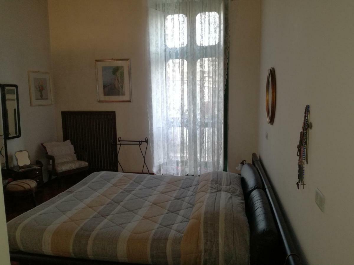 Bed and Breakfast In Via Roma Салерно Экстерьер фото