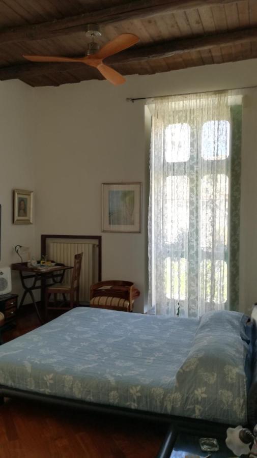 Bed and Breakfast In Via Roma Салерно Экстерьер фото